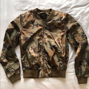 Green cameo bomber jacket